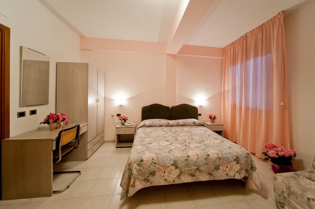 Hotel Il Quadrifoglio Cascia Exterior photo